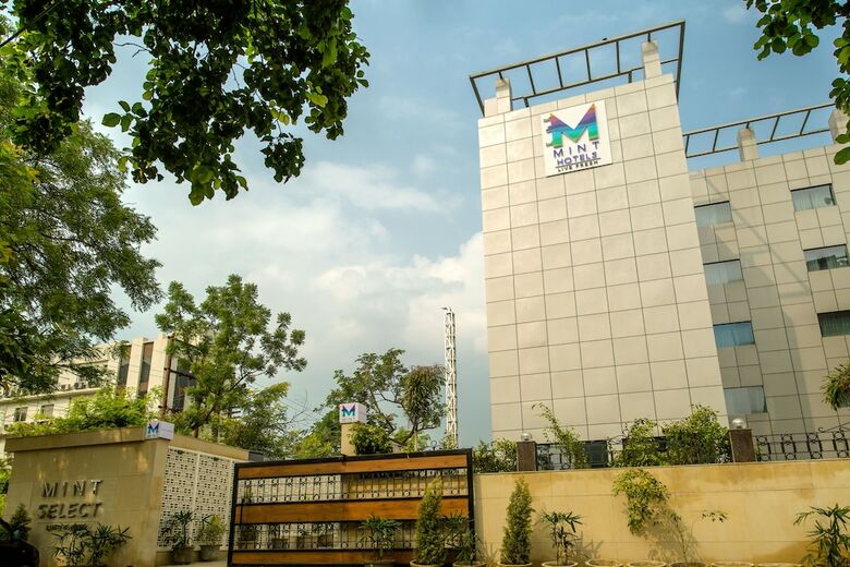 Hotel Mint Select Noida