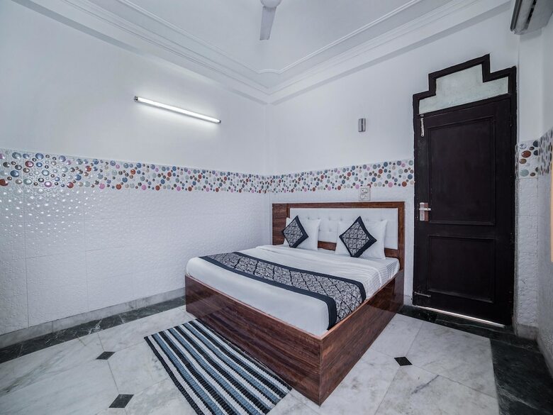 Oyo 13730 Hotel Balram