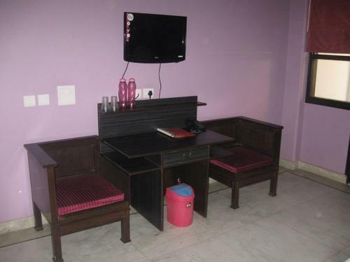 Hostal Peacock Serviced Apartment