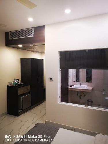 Hotel P.k. Residency