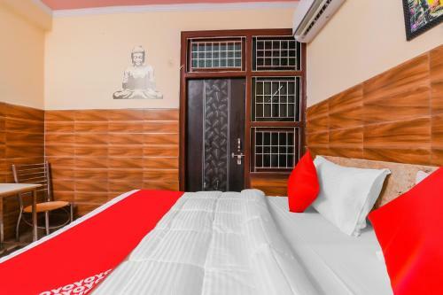 Hotel Oyo 16847 The Nest Nine