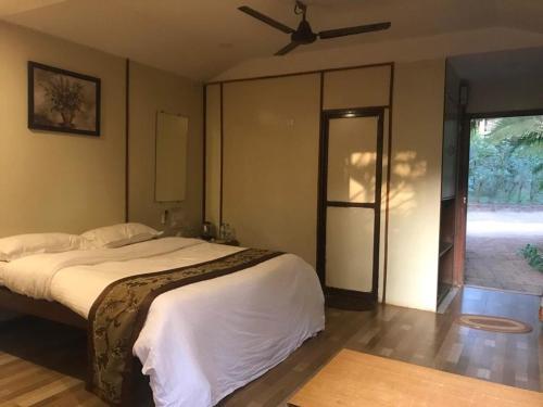 Hotel Exotica The Beach Resort