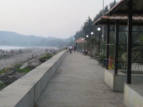 Reena Cottage 2bhk AC Luxurious Apartment