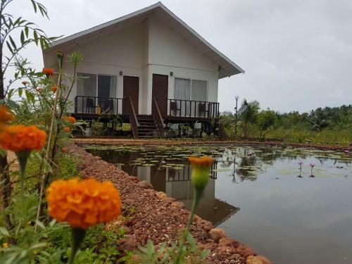 Bed & Breakfast Exotica Beach Retreats Diveagar