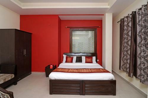 Hotel Oyo 11925 Krishna 26