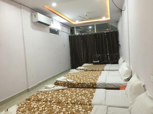 Lodge Jayaram Residency