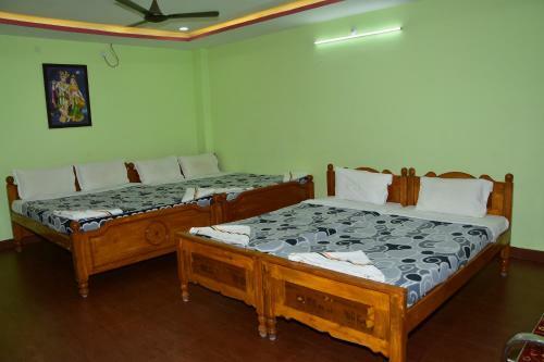 Lodge Jayaram Residency