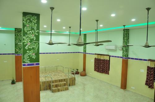 Lodge Jayaram Residency
