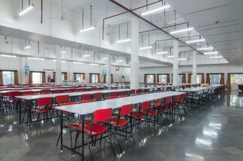 Bed & Breakfast Ramoji Sahara Shared Accommodation