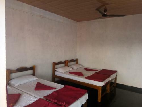 Hotel White Elephant Restaurant And Cottages