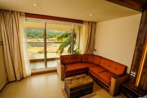 Hotel Riverine Suites