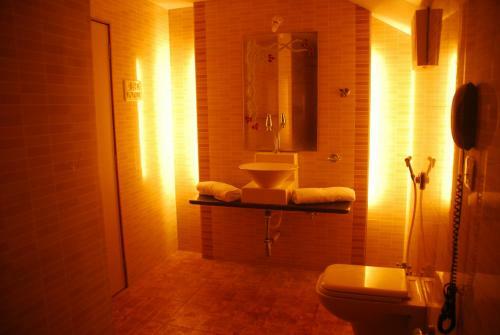 Hotel Abhishek Beach Resort And Spa