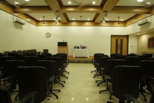 Hotel Abhishek Beach Resort And Spa