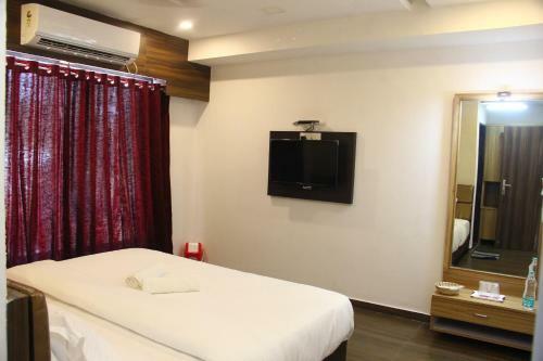 Hotel O'nest Ganeshkrupa Deluxe