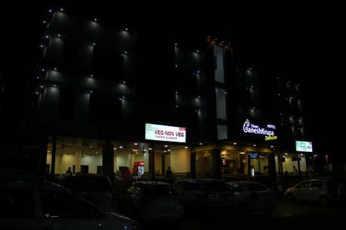 Hotel O'nest Ganeshkrupa Deluxe