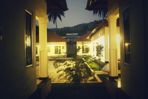 Hotel Mushroom Hut Resort