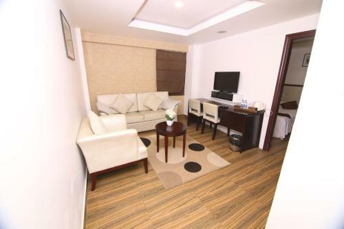 Kga Elite Continental Hotel