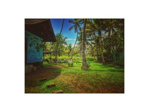 Munroe Paradise