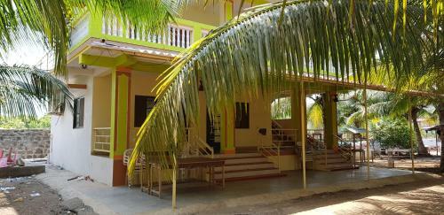 Hostal Sahyadri Beach Guest House