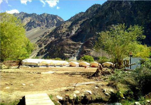 Tih Shyok Camp - Nubra