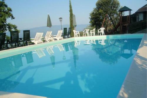 Casenuove Apartment Sleeps 4 Pool