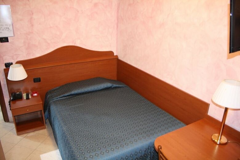 Hotel Italia Risorta