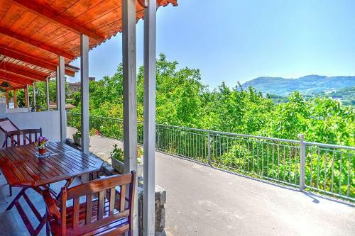 Arola-preazzano Villa Sleeps 4 Pool Wifi