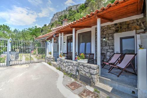 Arola-preazzano Villa Sleeps 4 Pool Wifi