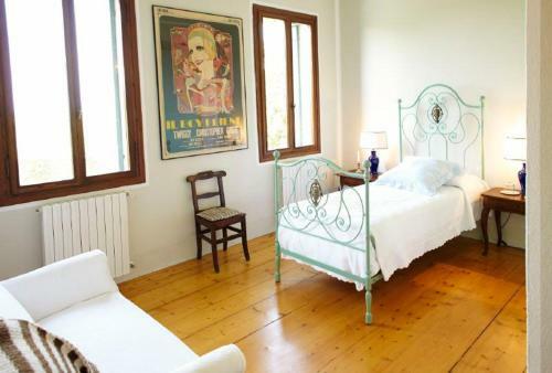 Bastia Villa Sleeps 9 Pool Air Con Wifi