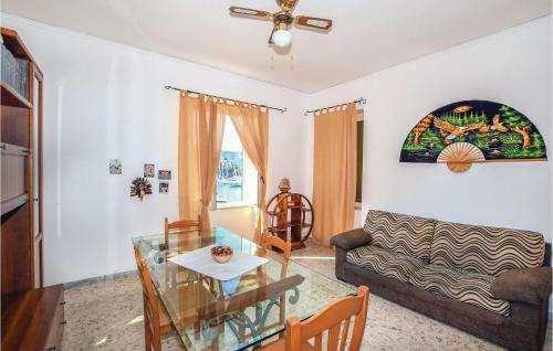 Three-bedroom Apartment In Procida -na-