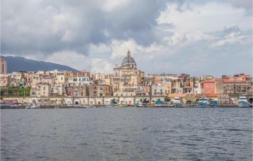 Three-bedroom Apartment In Procida -na-