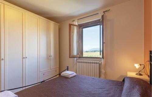 Six-bedroom Holiday Home In Castel Ritaldi (pg)