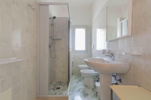 Residence Tab�