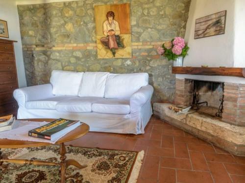 Contignano Villa Sleeps 11 Pool Wifi