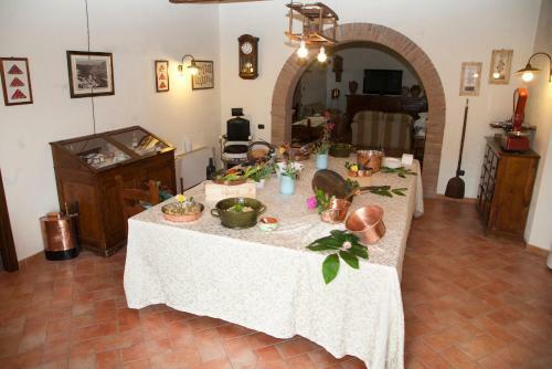 Fiordini Villa Sleeps 28 Pool Air Con Wifi