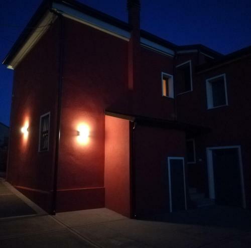 Hostal Karingo House