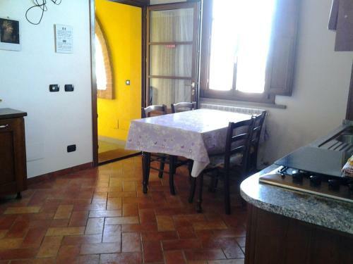 Apartments In Pardossi/toskana 31202