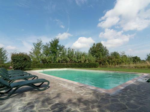 Spacious Farmhouse In Ghizzano Italy With Pool