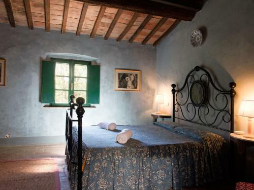 Spacious Farmhouse In Ghizzano Italy With Pool