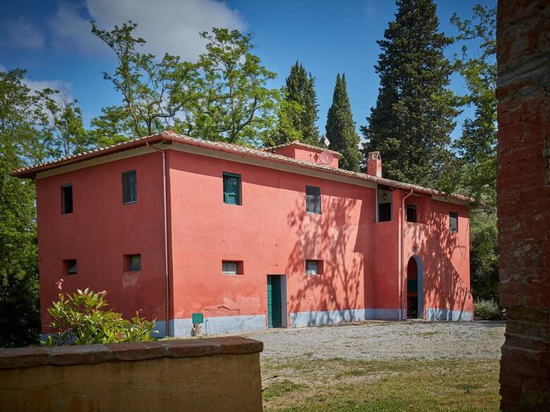 Cozy Farmhouse In Ghizzano Italy With Private Pool