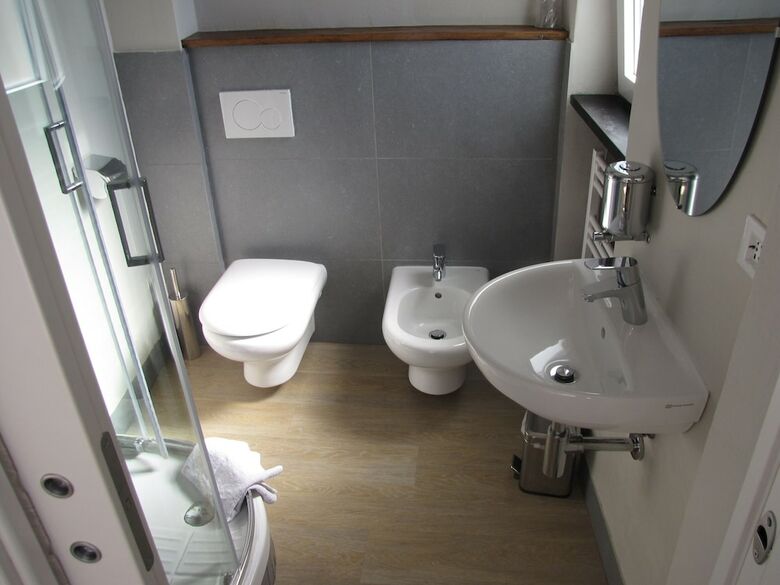 Hostal Aquarium Rooms