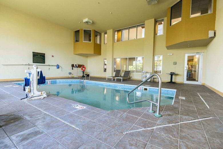 Hotel Comfort Suites