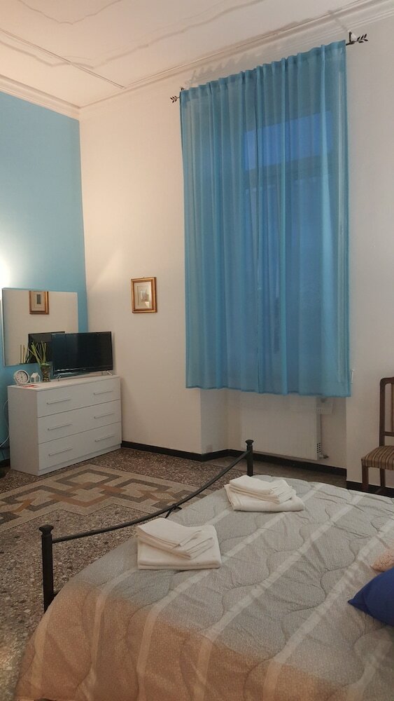 Hostal Royal Suite