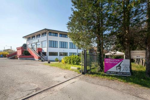 Cristal Lake B&B - Foresteria Lombarda