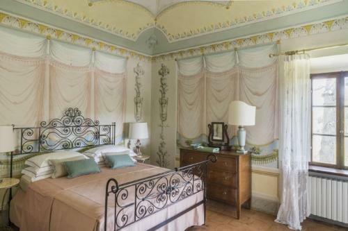 Collalto Villa Sleeps 25 Pool Air Con Wifi
