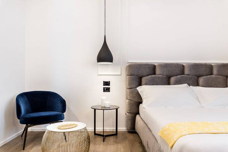 Hostal The First - La Spezia 5 Terre