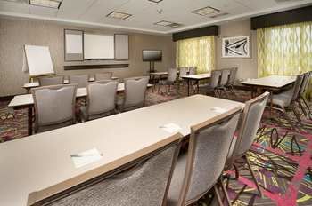 Hotel Hampton Inn And Suites Buffalo-airport