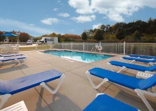 Hotel Comfort Inn & Suites