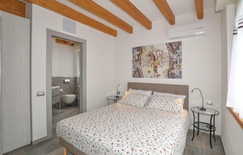 Two-bedroom Apartment In Lezzeno -co-