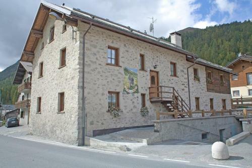 Santin Apartments